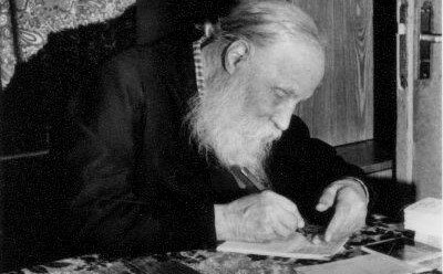 Prophecies of Archimandrite Tavrion of Batozsky (3 photos)